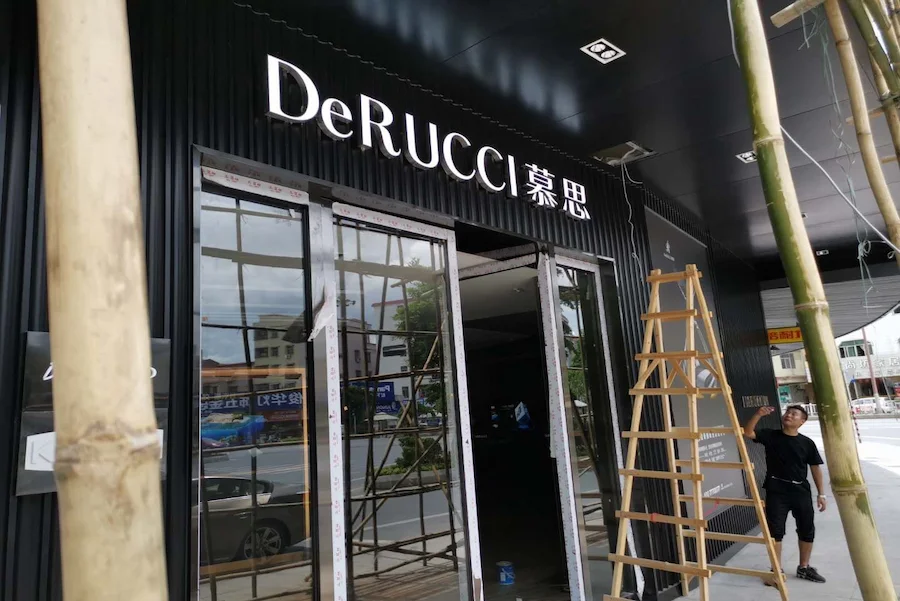 DeRUCCI